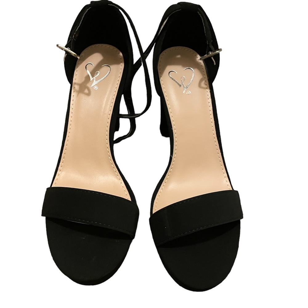 Windsor size 6 black heels with ankle strap